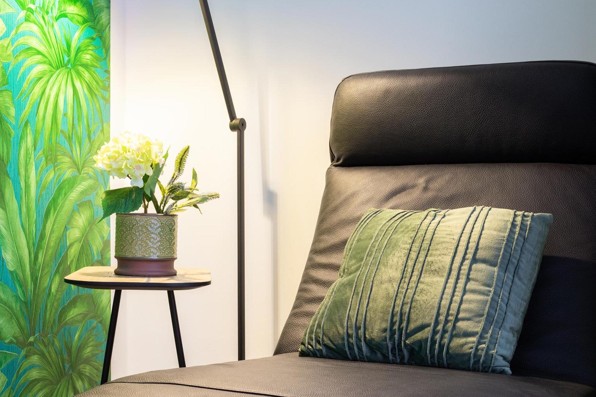 Frida Hotel & Cafe Bassum エクステリア 写真